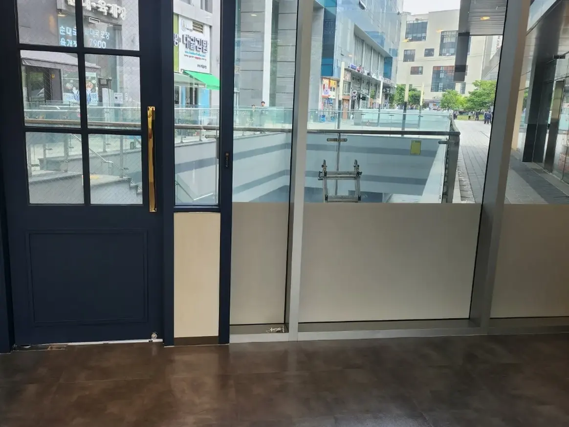 김해시 삼계동 점포 카운터 검사실 위생청소 사례 - 행진크린