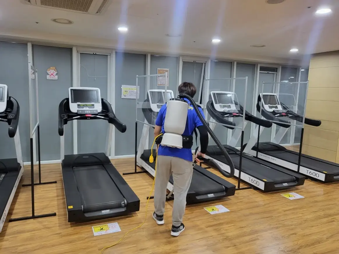 김해시 이동 헬스장 탕비실 직원 휴게공간 위생청소 사례 - 행진크린
